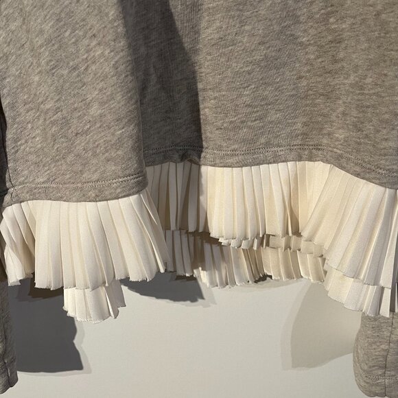 Sweat shirt with frill - Picture 3 of 4